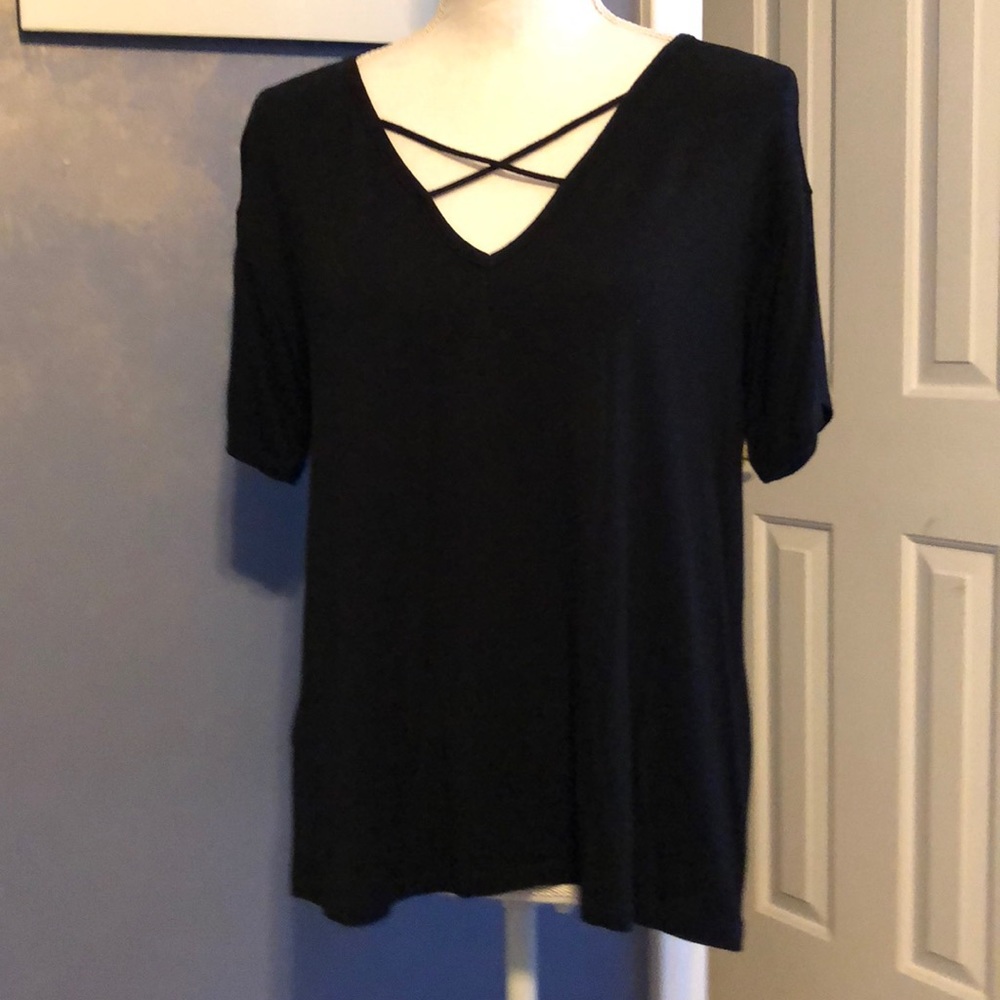 Loving People (Boutique brand) Short sleeve T. EUC
